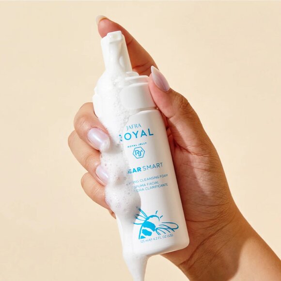 JAFRA Royal Clear Smart Clarifying Cleansing Foam 4.2 oz. Brand New Retail: $31 - Picture 5 of 5